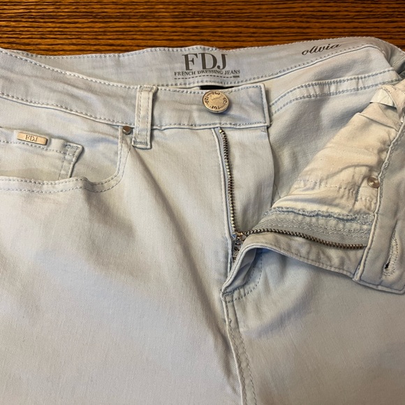 FDJ French Dressing Tapered Ankle Leg Jean Light Blue Women’s Size 8 - Picture 5 of 10